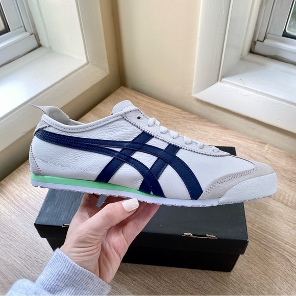 Onitsuka Tiger by Asics Shoes - New Onitsuka Tiger Mexico 66 ASICS in White Peacoat